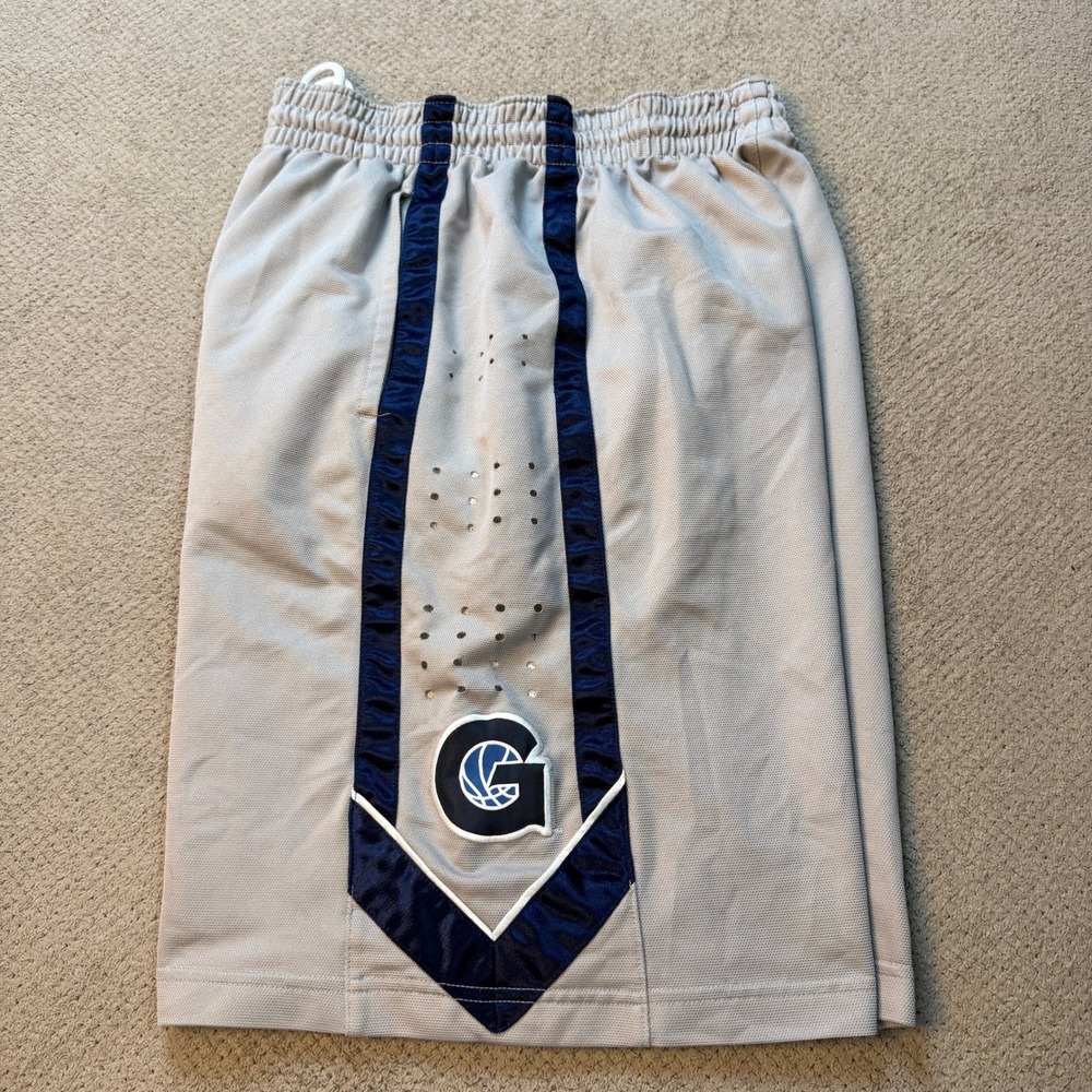 Jordan Men's Light Gray Athletic Shorts with Navy Accents